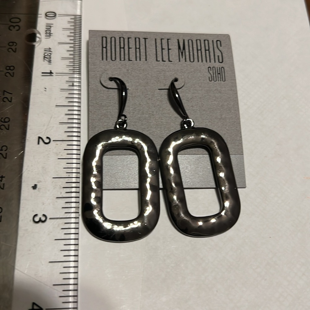 Robert Lee Morris hanging geometrical hoops